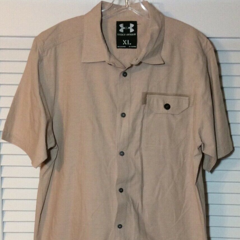 Under Armour Men’s XL Khaki S/S Casual Camp Shirt